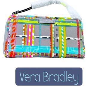 🎁🆕🎁 Vera Bradley Midtown RFID Accordion Wristlet~City Plaid Pattern